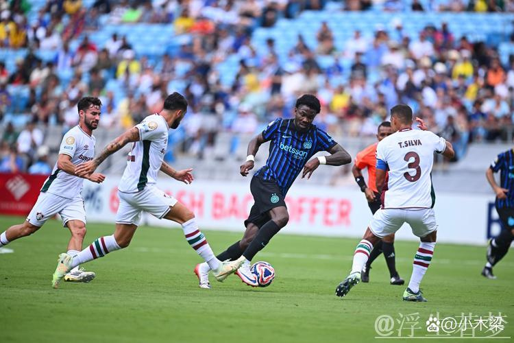 国米2-0击败亚特兰大,劳塔罗建功,巴斯托尼染红,3分优势领跑 国米2-0击败亚特兰大,劳塔罗建功,巴斯托尼染红,3分优势领跑